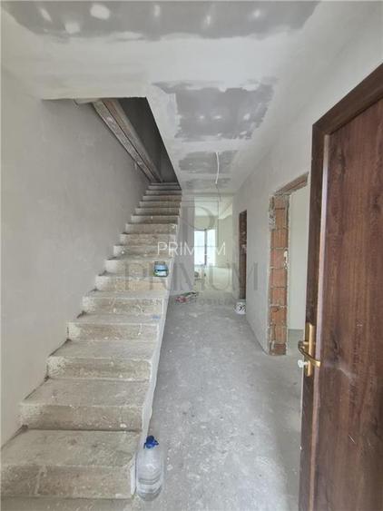 Duplex zona excelenta - finisaje la alegere - spatii generoase - 7