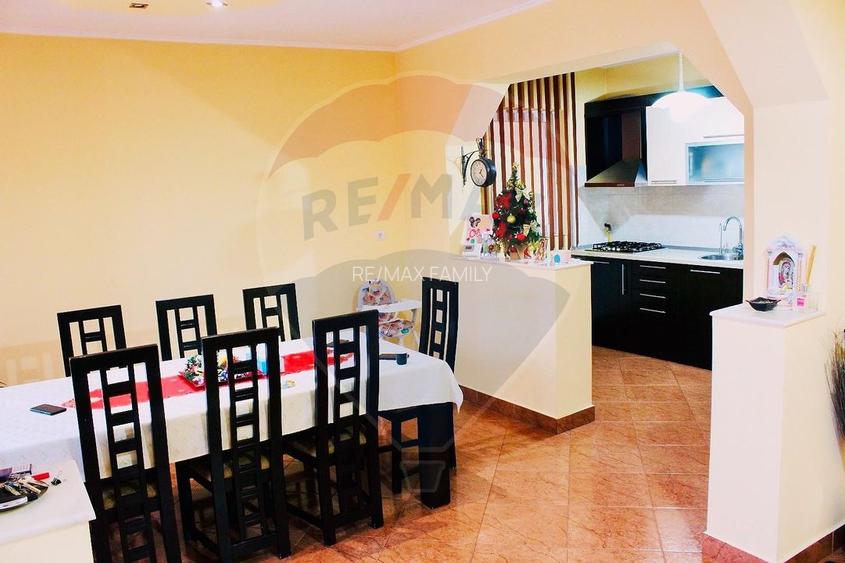 Casă / Vilă cu 6 camere de vânzare în zona Oncea - 12