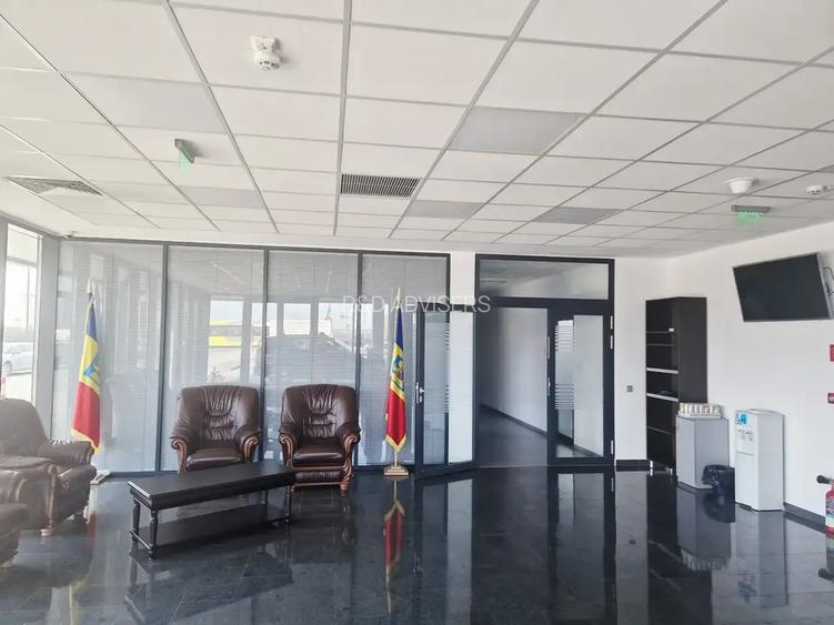 Spatiu industrial, birouri si teren de vanzare, situate intre DNCB - A2 si A0 - 4