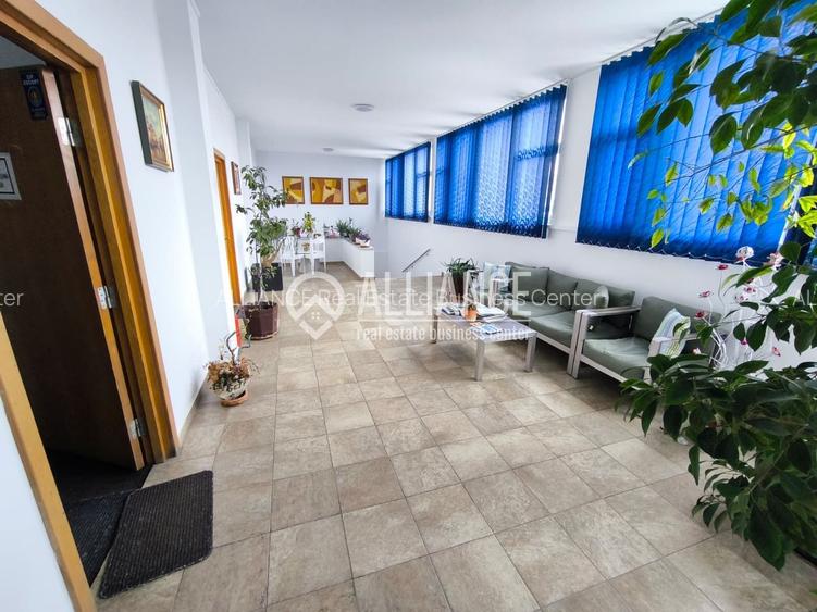 FALEZA NORD cladire multifunctionala 4600 mp cu acces din Bdul Mamaia! - 8