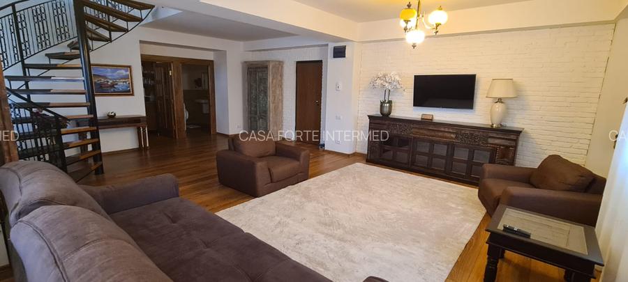 Duplex de lux în centrul stațiunii Mamaia – Eleganță la malul mării  270000 € - 2