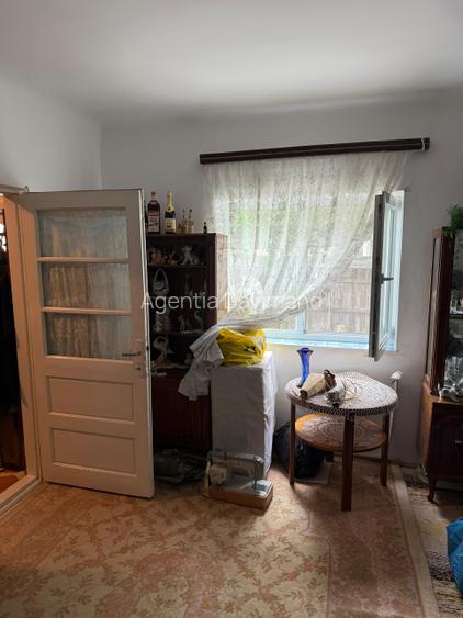 Casa 100 mp  + teren =141 mp . - 7