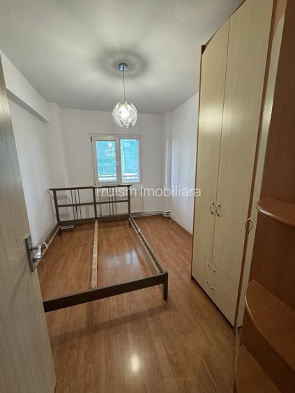 Apartament 3 camere, cf 1A, dec, etaj 4/4, Zona Democratiei - 11
