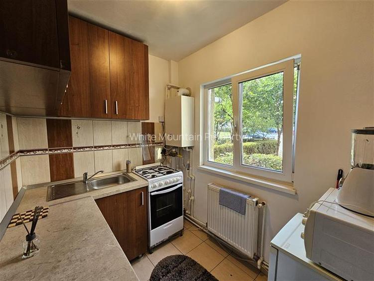 Garsoniera renovata in zona linistita Racadau - 6