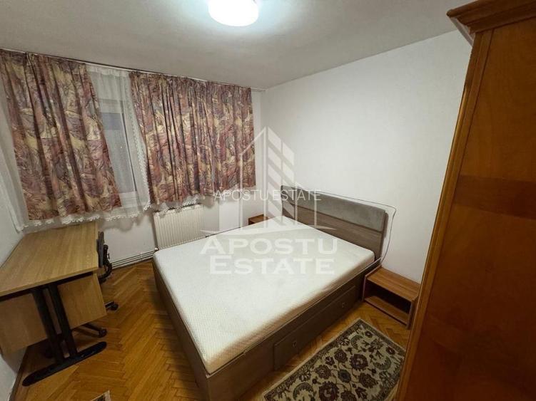 Apartament 3 camere, zona Boul Rosu - 3