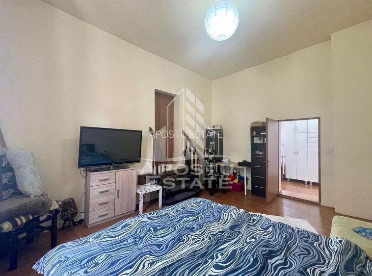 Casa cu 2 apartamente – zona Piata Catedralei - 12