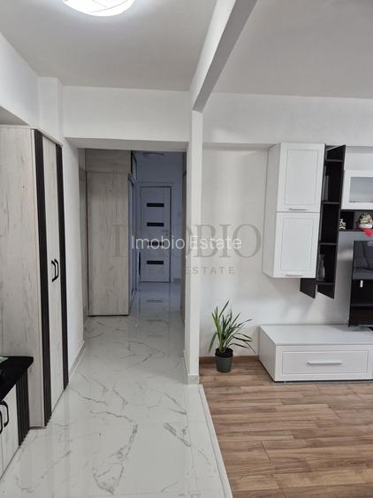 Închiriere 3 camere, Piata Victoriei, nou renovat - 2