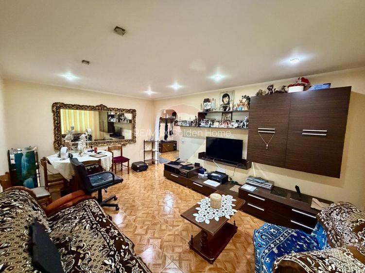 Apartament cu 4 camere de vânzare pe Strada Longinescu - 7