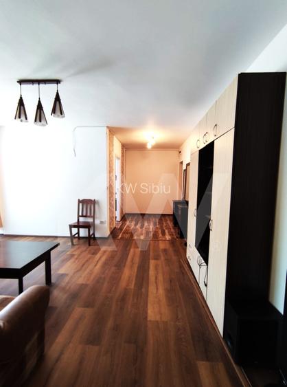 Apartament 2 camere de vanzare – Terezian, Sibiu | Renovat, mobilat, cu balcon - 2