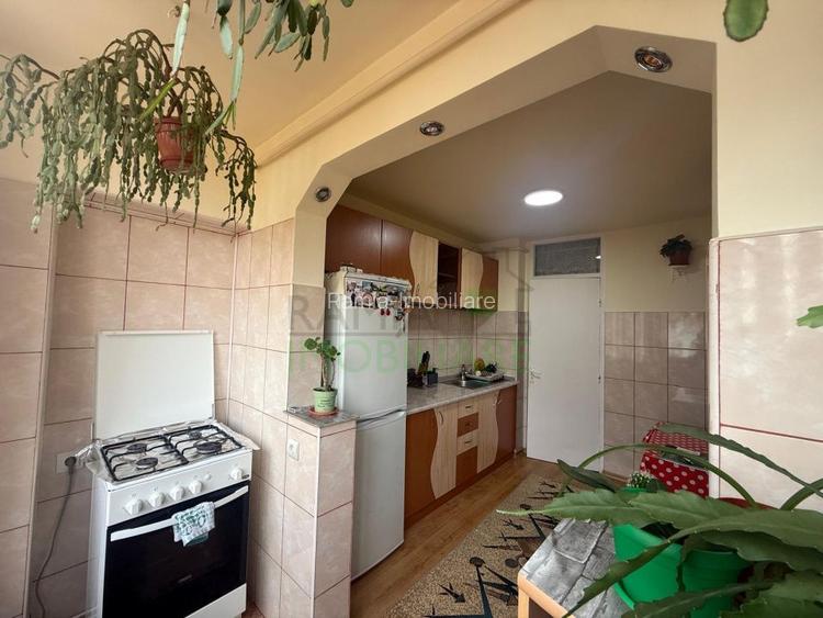 Apartament 2 Camere Decomandat Tractorul Etaj 1 Gata de Mutare - 2