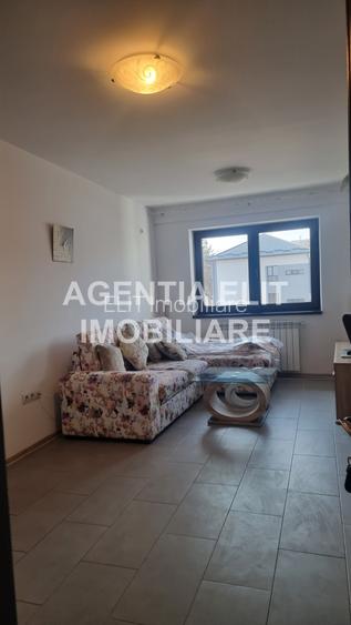 Apartament 3 camere, bloc nou, zona Scolii nr 7 - 5