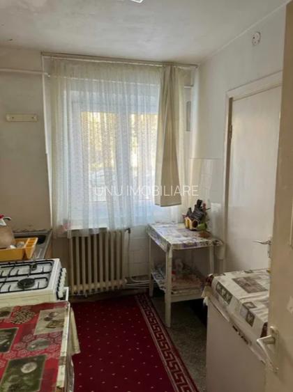 PODU ROS - COLEGIUL EMIL RACOVITA - 3 CAMERE DECOMANDAT - BLOC FARA RISC SEISMIC - 3