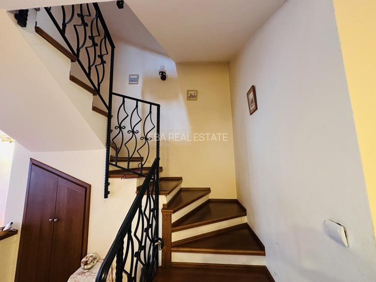 Duplex confortabil la Padure-Rosu, 273 mp construiti, 199 mp teren, P+1+M, 5 cam - 7