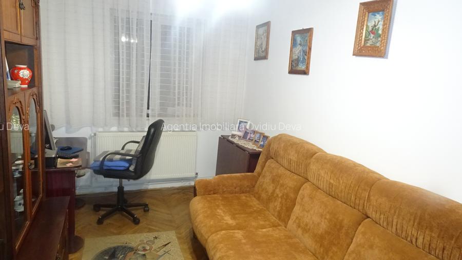 Vand apartament de 3 camere decomandat in Deva, zona Eminescu.Scarisoara, Profi - 9