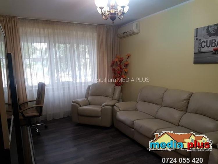 De vânzare apartament 2 camere decomandat, central, mobilat complet - 2