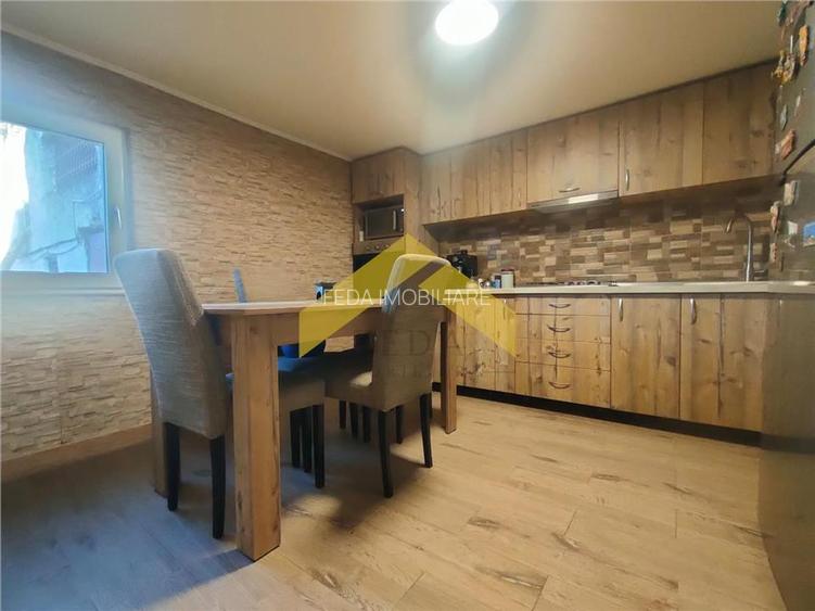 Casa de vanzare Sannicolau Mic - 2