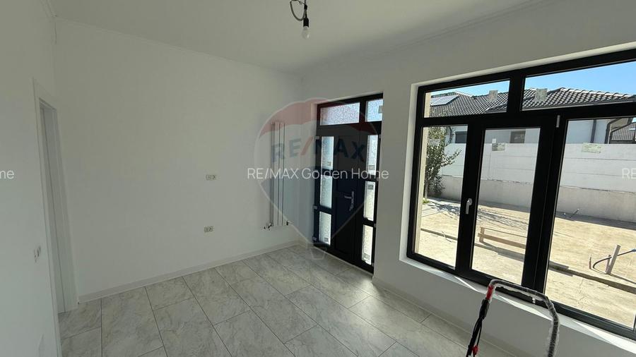 Casă / Vilă cu 4 camere strada Verde! - 8