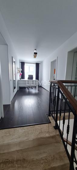 Vand /schimb casa P+M zona Zavoi - 4