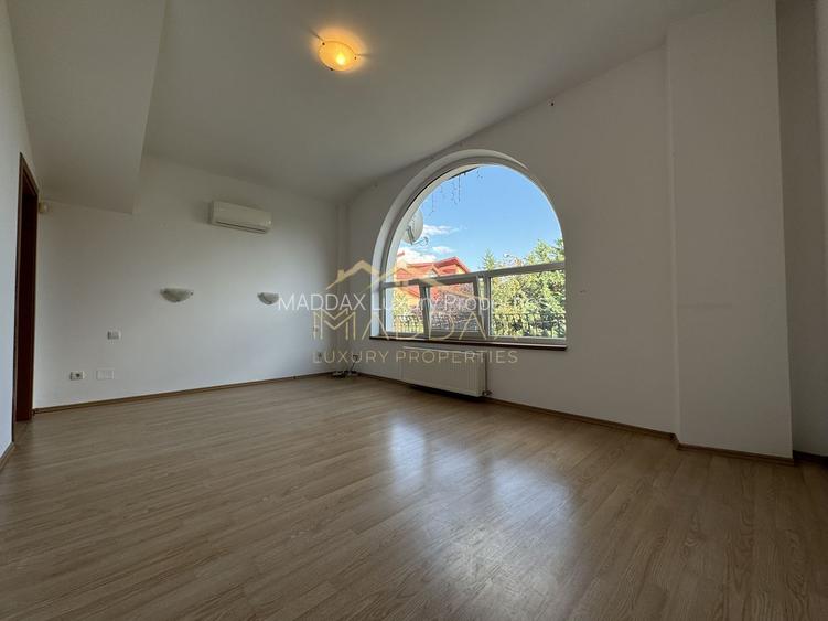 Vila Individuala _7 camere***Piscina***Teren 1000 mp // Erou Iancu Nicolae - 47