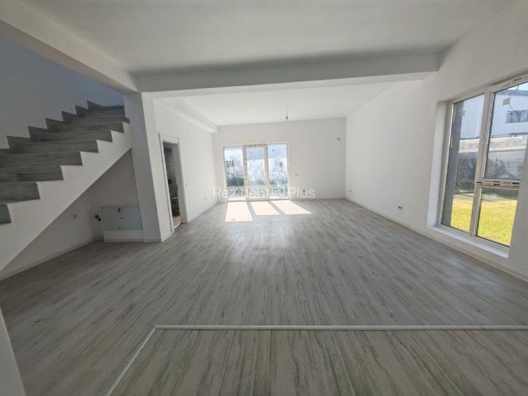 Vilă single Tunari - 4 Camere,  300mp Teren - 11