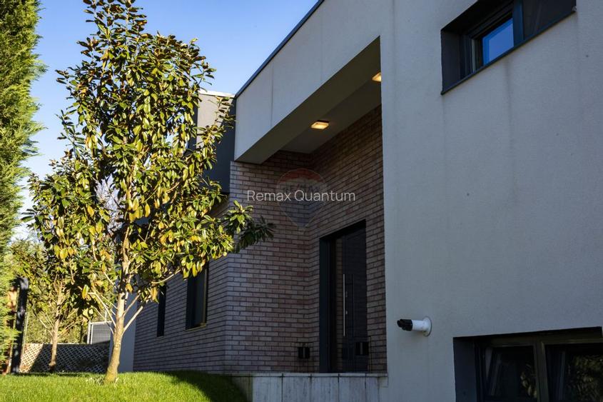 Casă / Vilă cu 5 camere de vânzare în zona Dealuri Oradea - 27