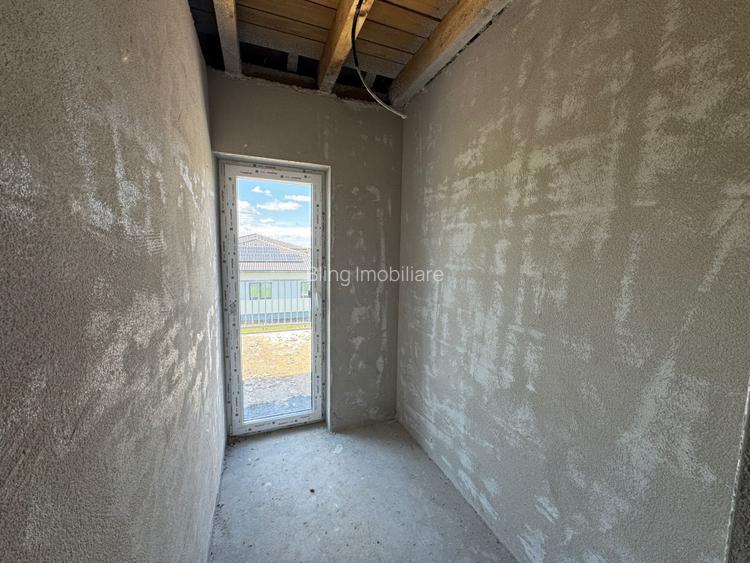 Duplex construit la standarde inalte de calitate la intrare in Corusu - 12