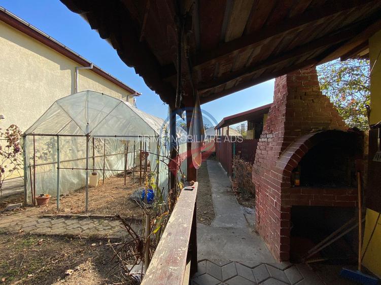 VILA GENEROASA CU TEREN 720 METRI IN APROPIEREA  ELECTROPUTERE MALL - 16