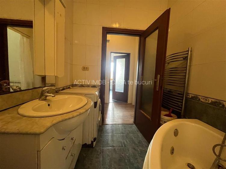 Lugoj,  Apartament, Centrul Orasului, Priveliste Superbă, 2 Cam., Dec, 79 M - 34