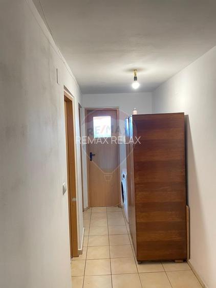 De Închiriat  Apartament cu 1 cameră 32 mp în zona Canta. - 2