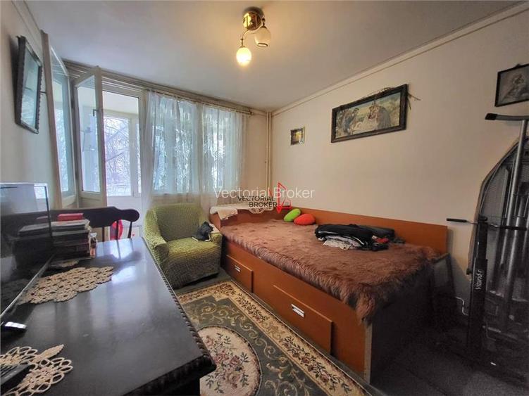 3 CAMERE / ETAJ 1 / SCOALA NR 82 -1 DEC 1918 - 4