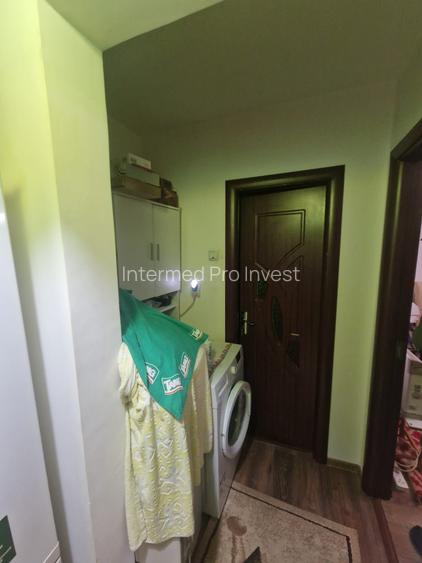 Tomis Nord-Ciresica-2 camere decomandate, et.1 - 8