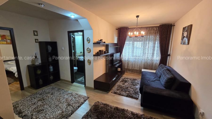 3 camere de vanzare  , etajul 1, ultracentral, Focsani - 23