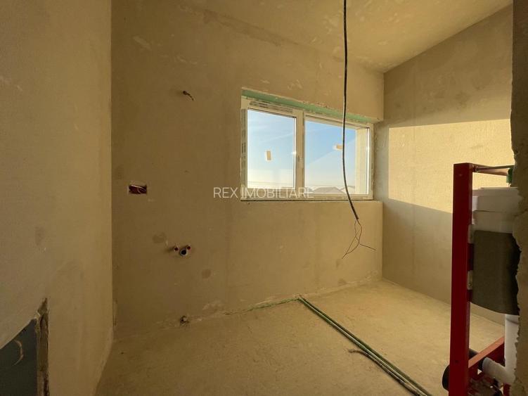 Duplex complet despartit - 3 camere - Mosnita Noua - 12
