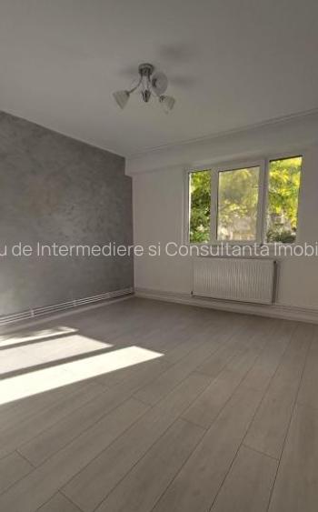 ►Tomis NORD OMV 2 Camere Decomandate 52m² Incadrat Renovat Centrala  Etaj 3 - 7