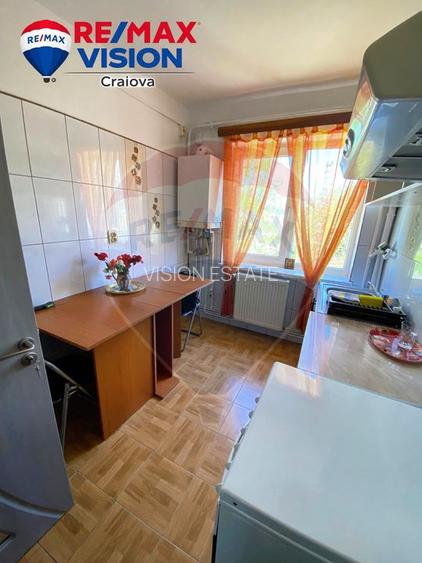 Apartament cu 2 camere de închiriat în zona Brazda lui Novac - 2