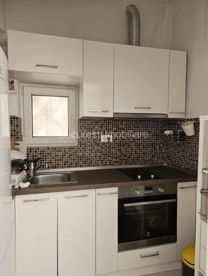 Garsoniera Romana,Metrou Universitate, Loc parcare,INCALZIRE PARDOSEALA, Utilata - 3