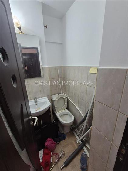 LIBER! 3 camere, confort 1 decomandat, etaj 3, Obor - Dinamo - 8