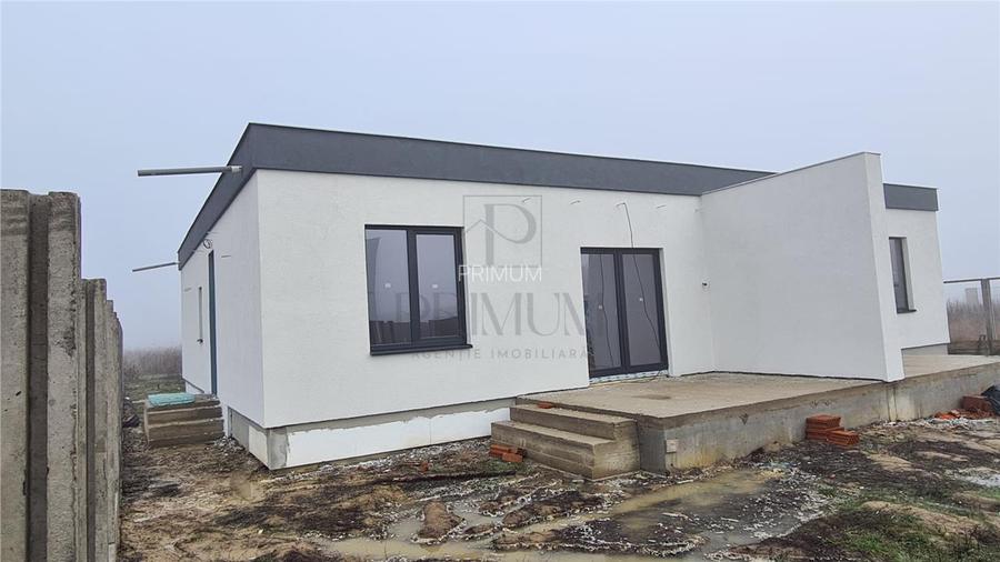 Duplex pe parter - personalizare interioara - zona linistita. - 3