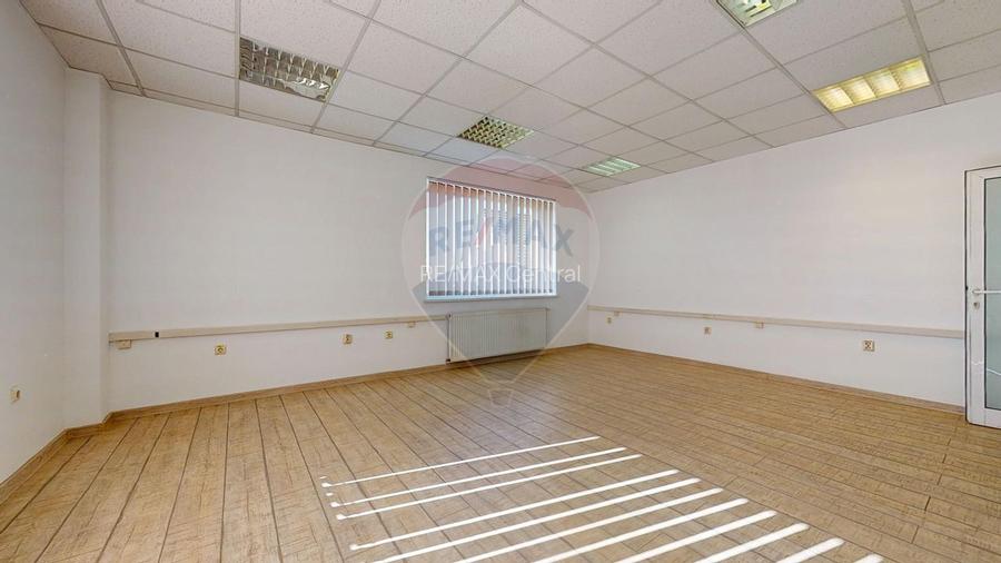 Birouri de închiriat în Brașov, Centrul Civic, clădire de birouri - 10