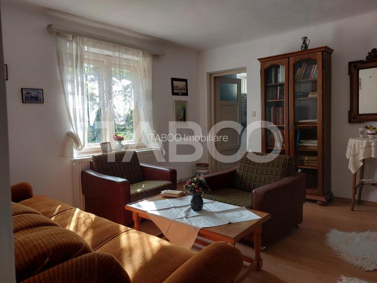 Casa de vanzare cu 2 apartamente separate si teren 500 mp Cisnadioara - 12