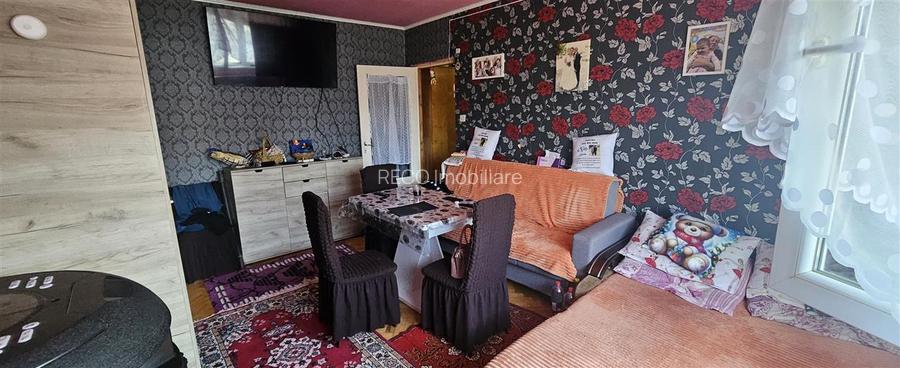 RECO. Apartament luminos cu 2 camere la etajul 4 4 - 4