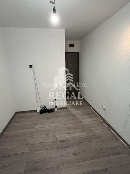 PRET NOU - Cameră de cămin cu baie proprie – Piața Obor etaj 3/4 - 3