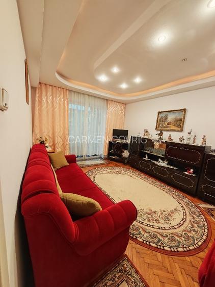 Vand apartament 2 camere decomandat - 2