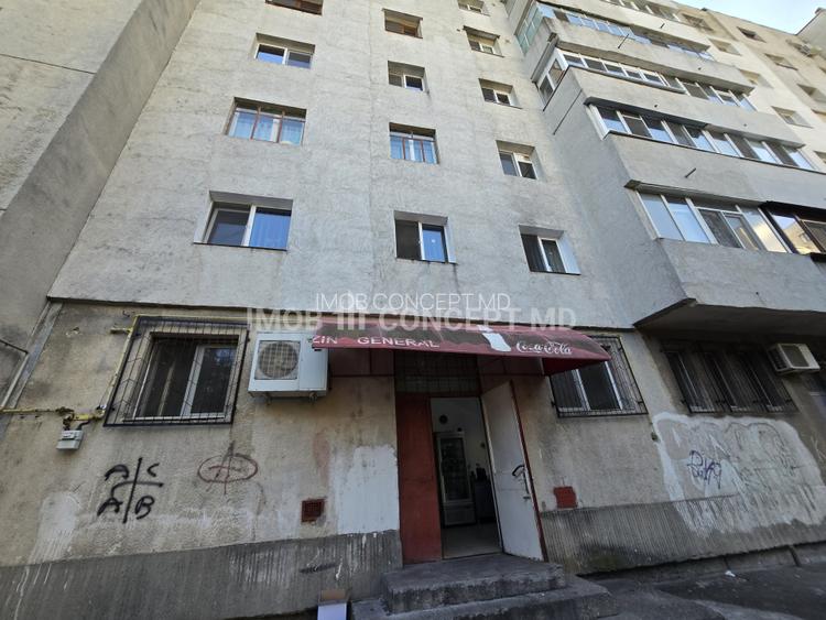 VANZARE SPATIU COMERCIAL -Parter, in zona 9 Mai - 19