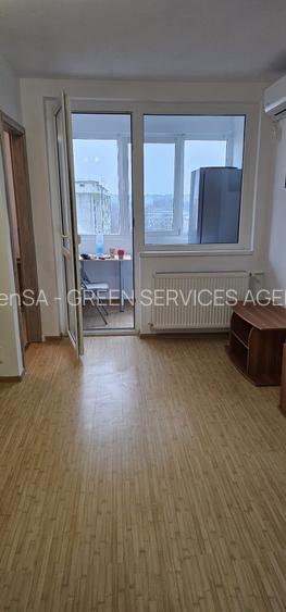 Metrou Favorit, proaspat renovata - 8