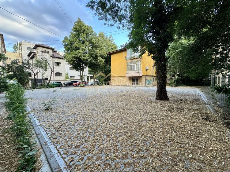 Teren intravilan ***414mp*** // Primaverii - 6