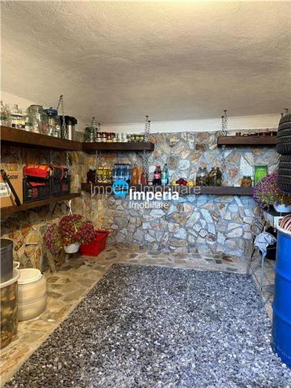 Vila 4 cam. 650 teren, regie proprie, garaj, beci, vedere lac Iezareni - 13