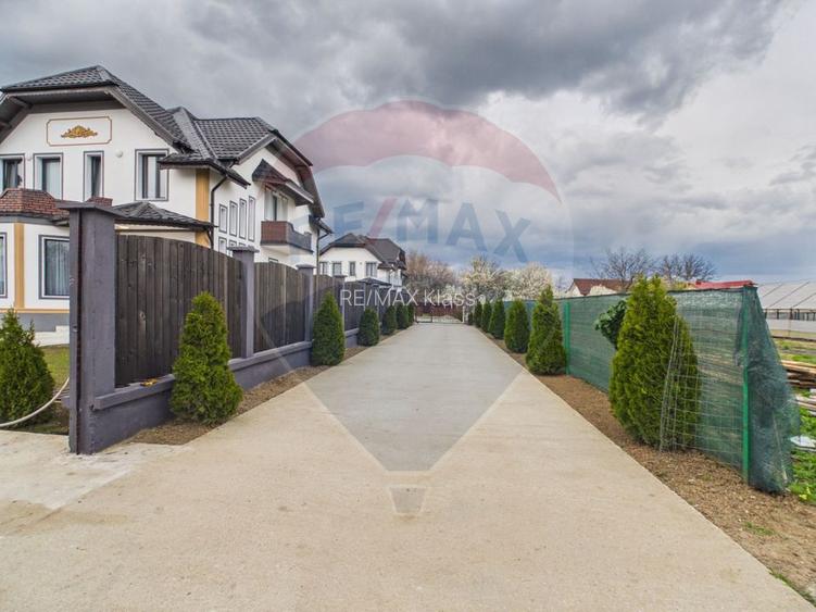 Casă / Vilă cu 5 camere de vânzare - 4