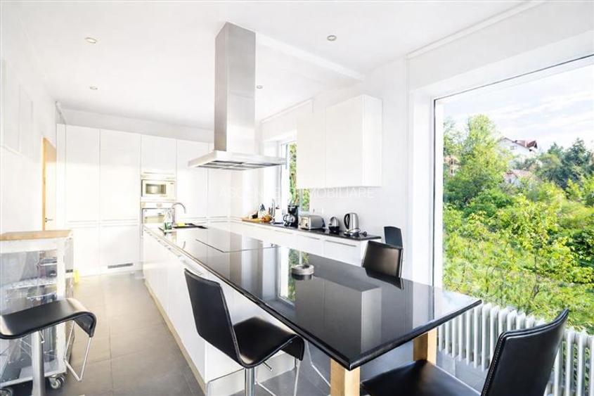 Proprietate iconica,panorama 360,teren 1.600 mp,originalitate volumetrica,Centra - 3