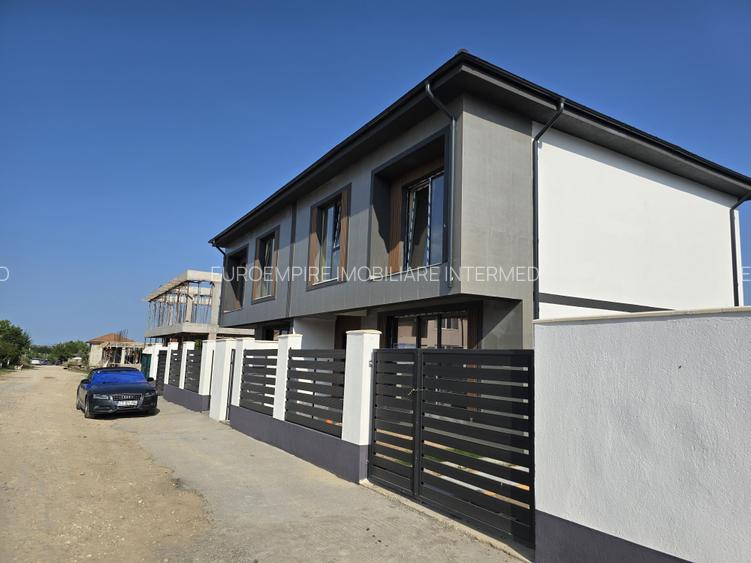 vIla de vanzare in Lazu - 6